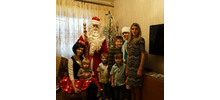 Дед Мороз и Снегурочка в гостях у детей
