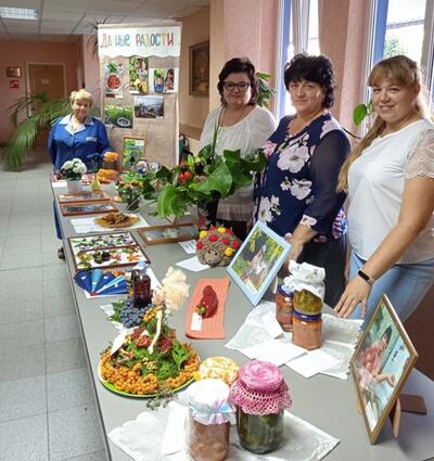 Выставка "Дачные радости"